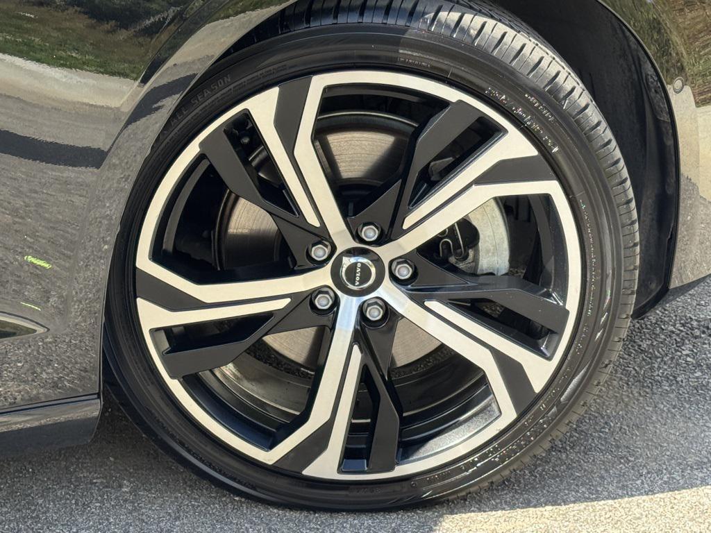 used 2024 Volvo S60 car, priced at $24,700