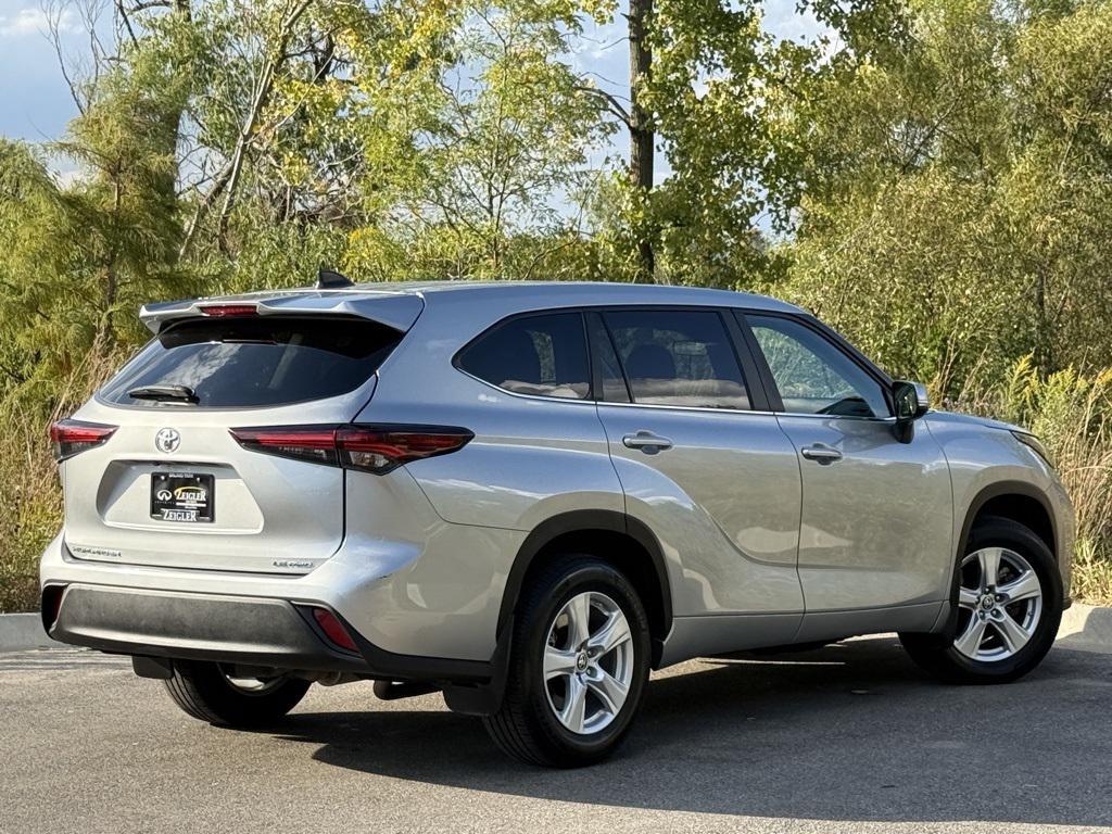used 2024 Toyota Highlander car, priced at $33,603