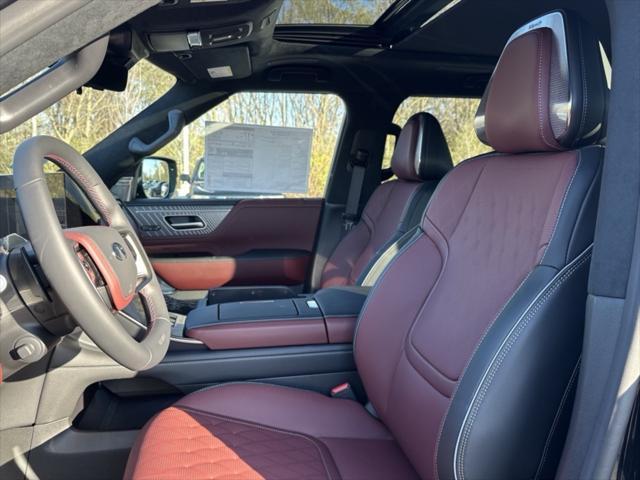 new 2025 INFINITI QX80 car, priced at $111,946