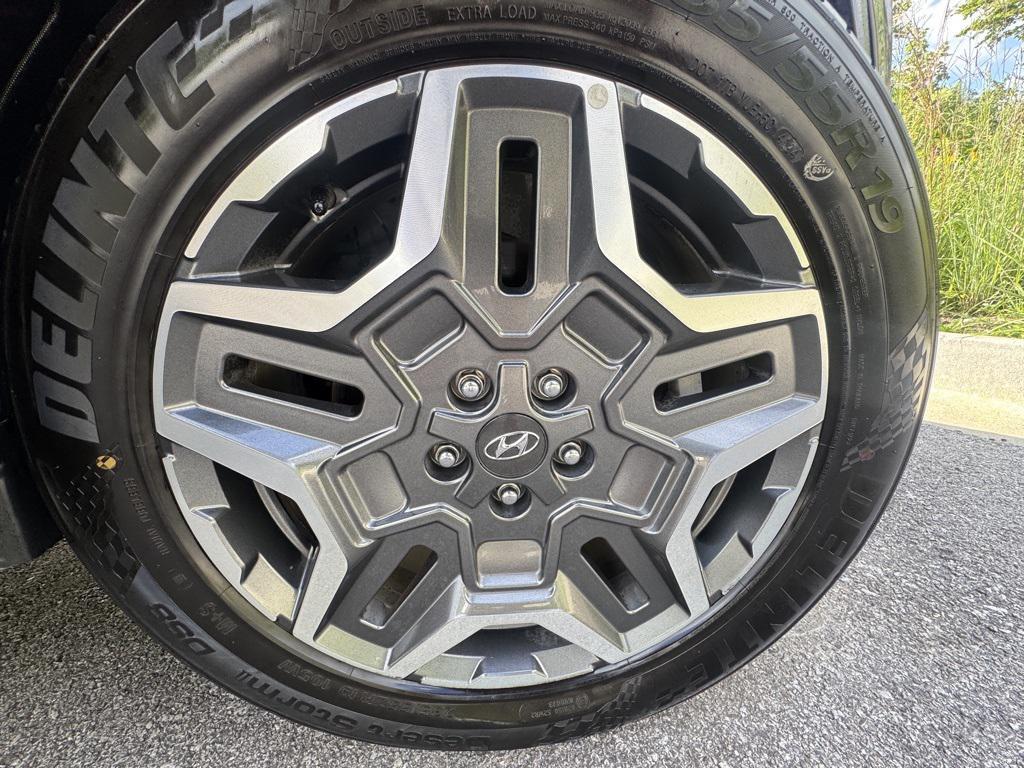 used 2023 Hyundai Santa Fe car, priced at $29,960