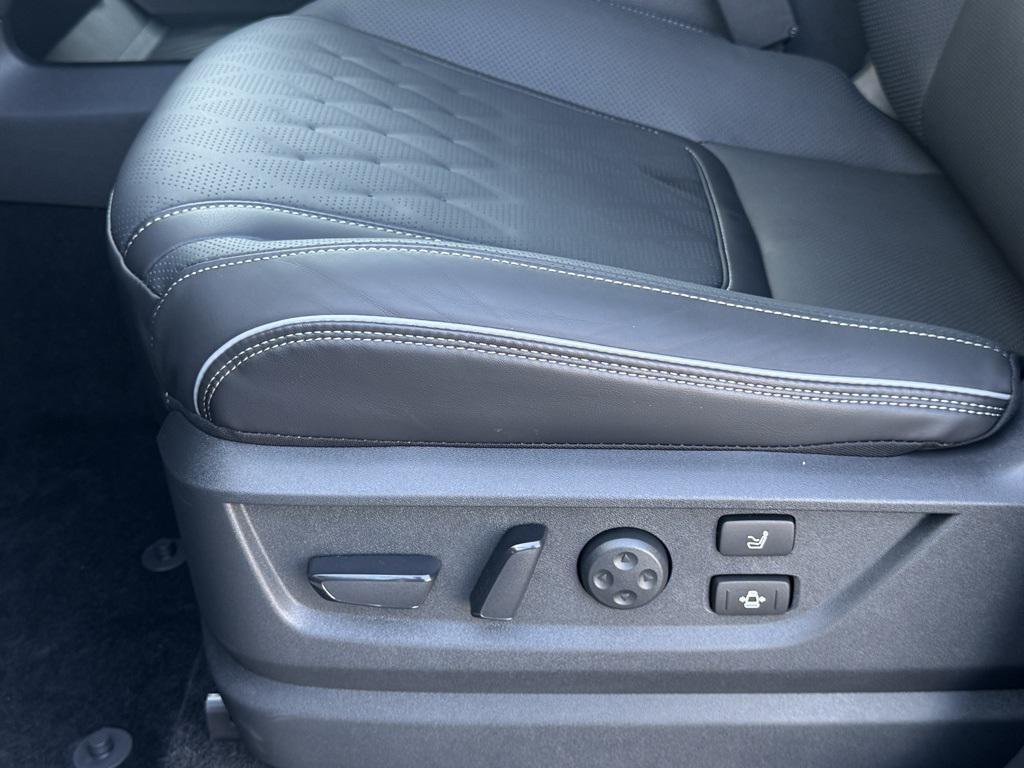 new 2026 INFINITI QX80 car, priced at $108,494