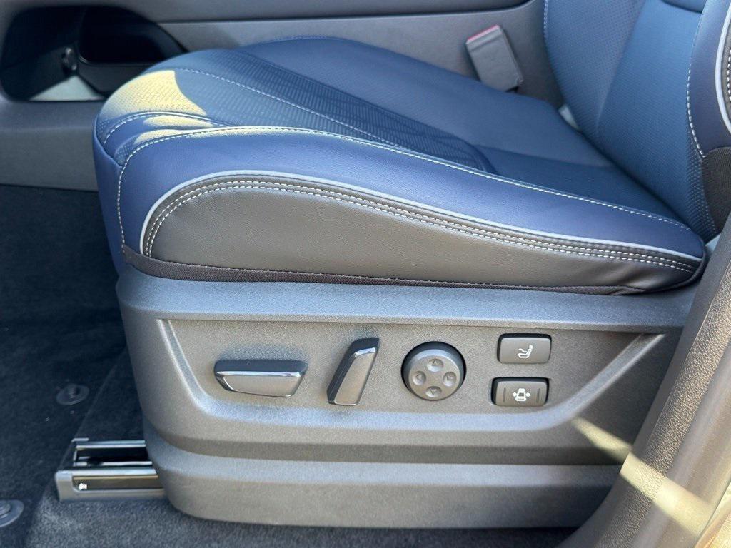 new 2026 INFINITI QX80 car, priced at $100,654