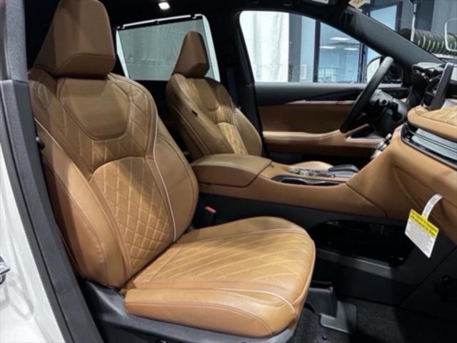 new 2025 INFINITI QX60 car, priced at $70,370