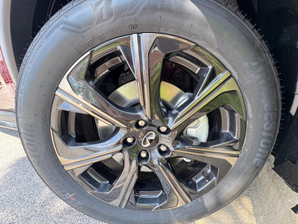 new 2026 INFINITI QX60 car, priced at $67,456