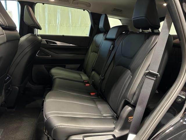 new 2025 INFINITI QX60 car, priced at $58,674