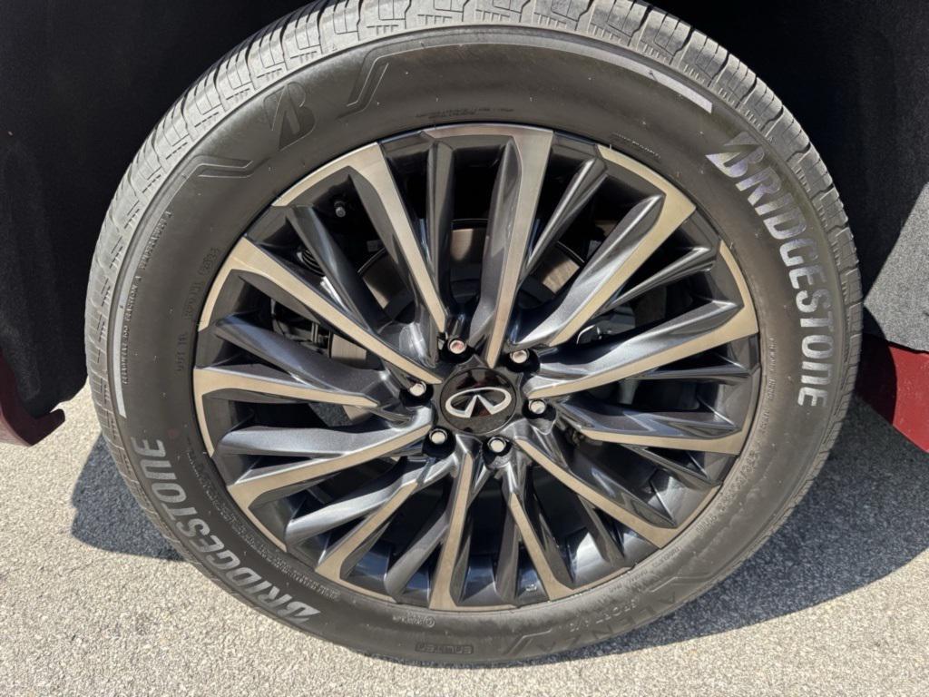 used 2025 INFINITI QX80 car, priced at $82,929