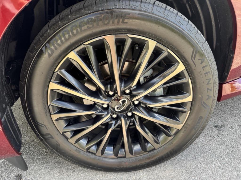 used 2025 INFINITI QX80 car, priced at $82,929