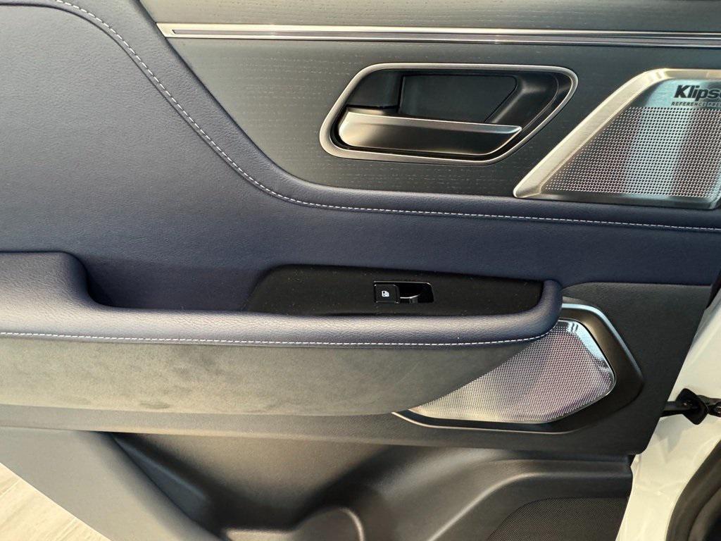 new 2026 INFINITI QX80 car, priced at $93,934