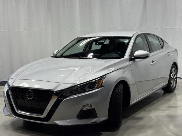 used 2022 Nissan Altima car, priced at $18,200