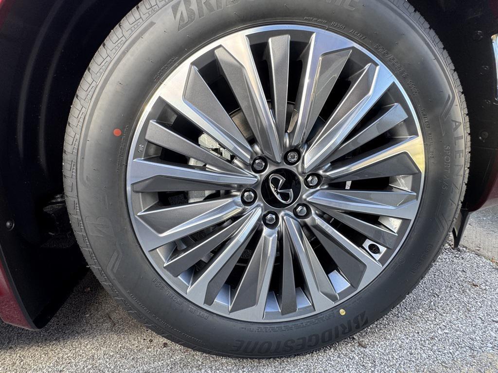 new 2026 INFINITI QX80 car, priced at $85,971