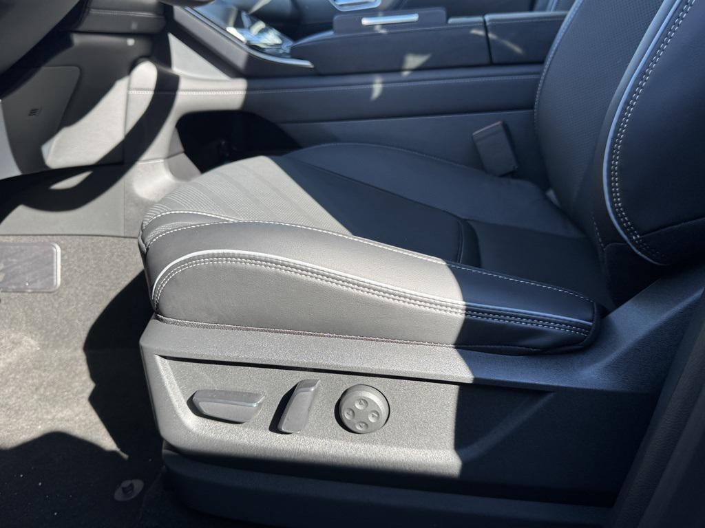 new 2026 INFINITI QX80 car, priced at $85,971