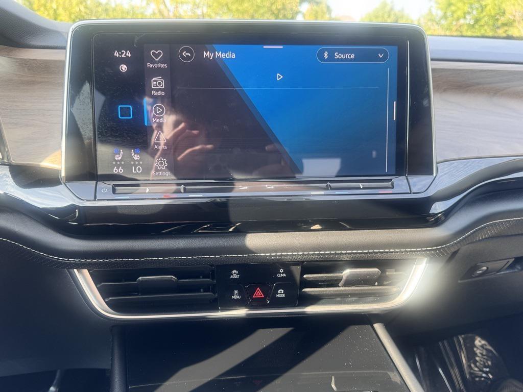 used 2024 Volkswagen Atlas car, priced at $26,599