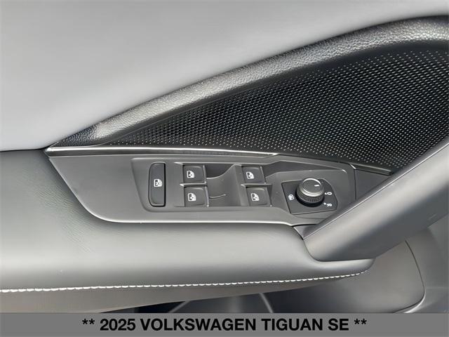 new 2025 Volkswagen Tiguan car, priced at $37,882