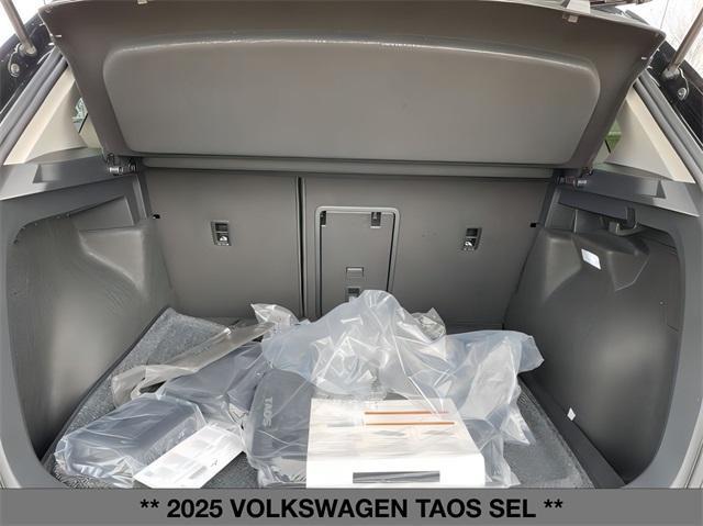 new 2025 Volkswagen Taos car, priced at $35,998