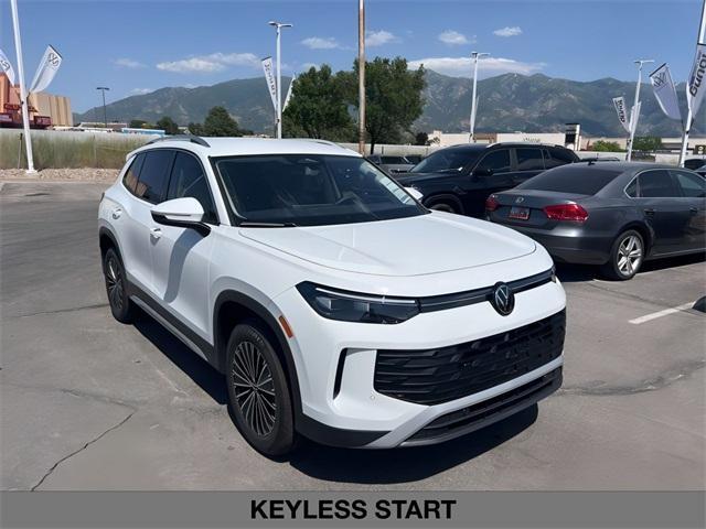 new 2025 Volkswagen Tiguan car, priced at $33,421