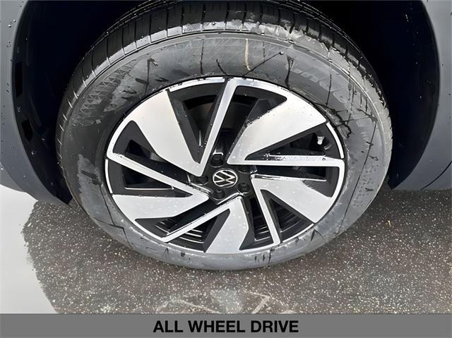new 2025 Volkswagen Atlas car, priced at $44,990