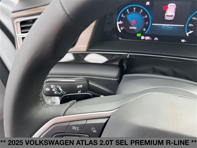 new 2025 Volkswagen Atlas car, priced at $57,286