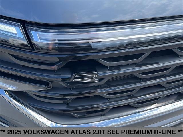 new 2025 Volkswagen Atlas car, priced at $56,539