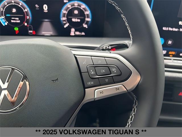 new 2025 Volkswagen Tiguan car, priced at $33,946