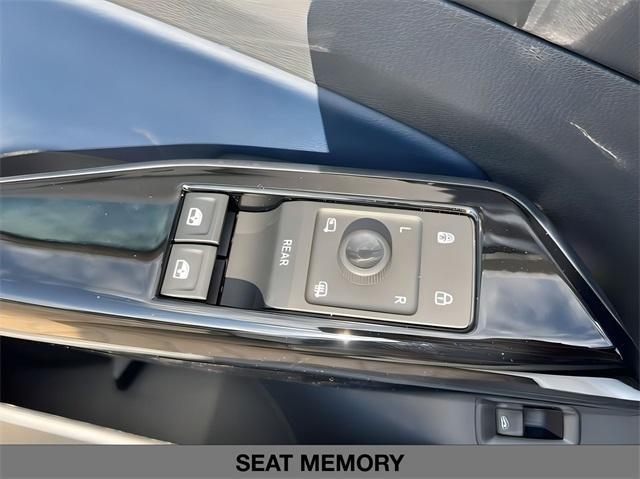 new 2025 Volkswagen ID.4 car, priced at $60,491