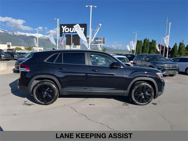 new 2025 Volkswagen Atlas Cross Sport car, priced at $47,746