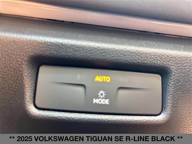 new 2025 Volkswagen Tiguan car, priced at $40,459