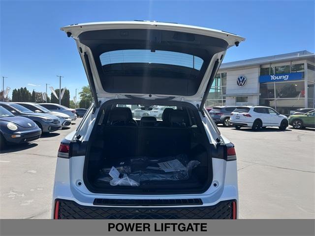new 2025 Volkswagen Tiguan car, priced at $40,459