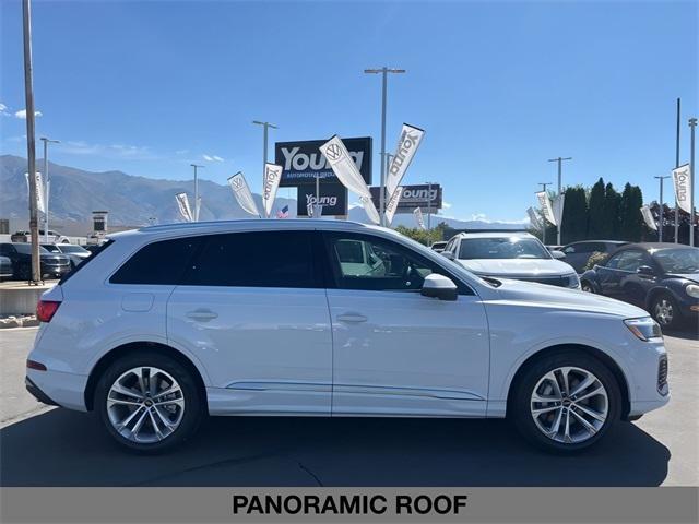 new 2025 Audi Q7 car, priced at $81,835