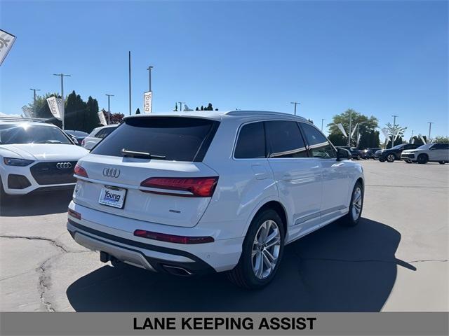new 2025 Audi Q7 car, priced at $81,835