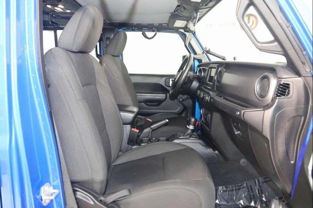 used 2023 Jeep Gladiator car, priced at $31,422