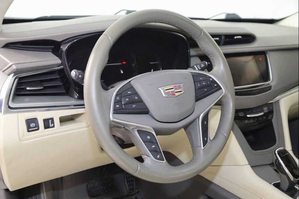 used 2017 Cadillac XT5 car, priced at $16,997