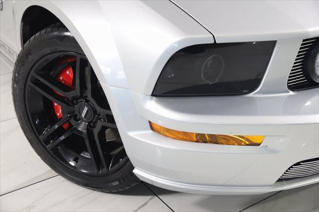 used 2009 Ford Mustang car