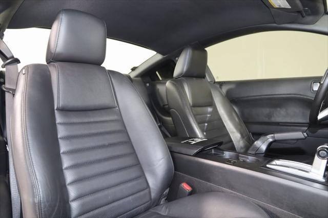 used 2009 Ford Mustang car