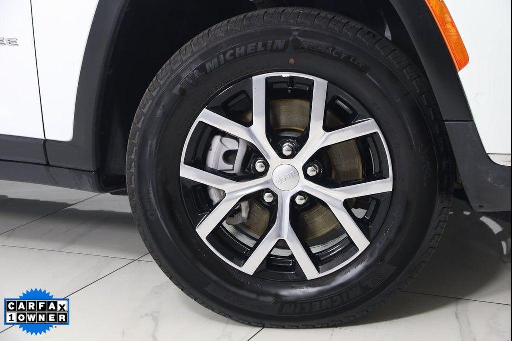 used 2024 Jeep Grand Cherokee L car, priced at $32,992