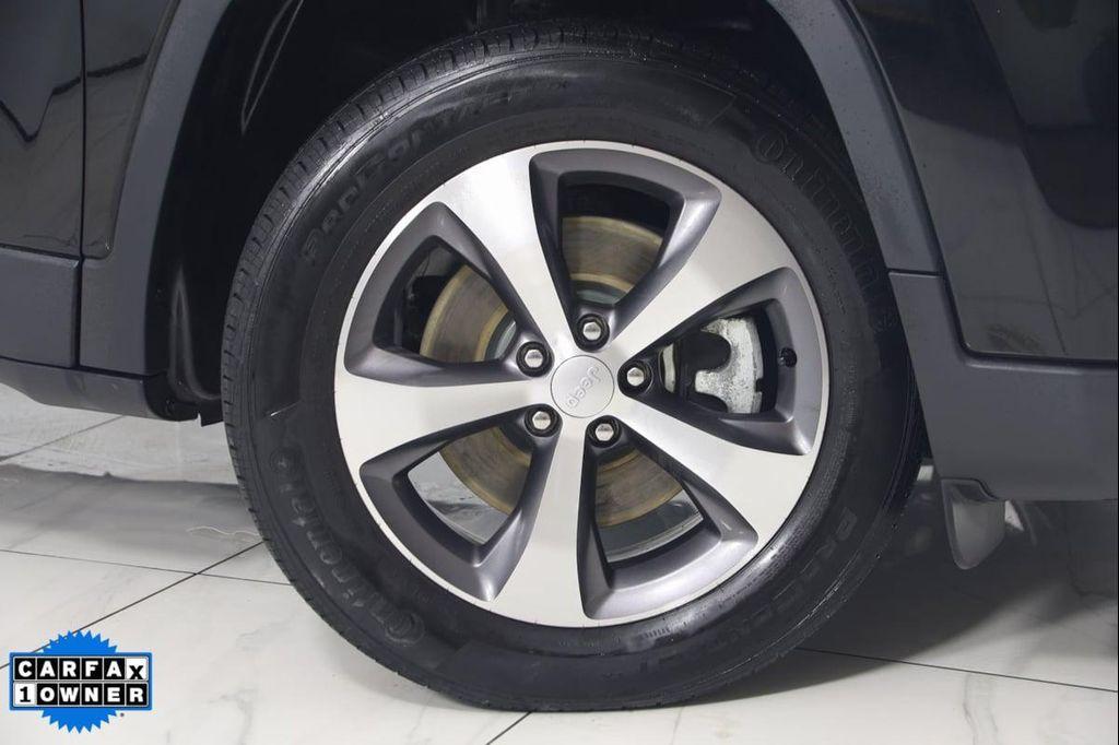 used 2022 Jeep Cherokee car, priced at $27,995