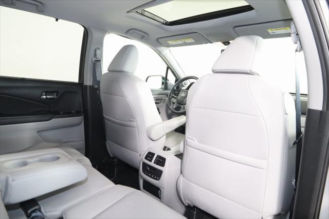 used 2021 Honda Pilot car, priced at $30,850