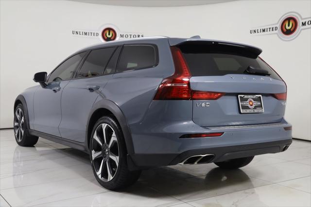 used 2022 Volvo V60 Cross Country car, priced at $35,990