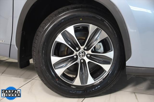 used 2021 Toyota Highlander Hybrid car, priced at $37,500