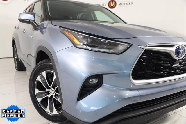 used 2021 Toyota Highlander Hybrid car, priced at $37,500