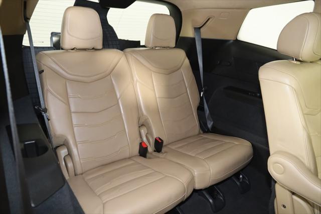 used 2022 Cadillac XT6 car, priced at $33,500