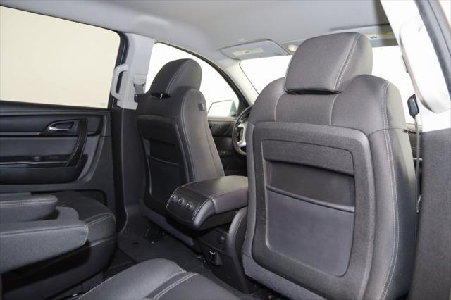 used 2016 Chevrolet Traverse car, priced at $11,500