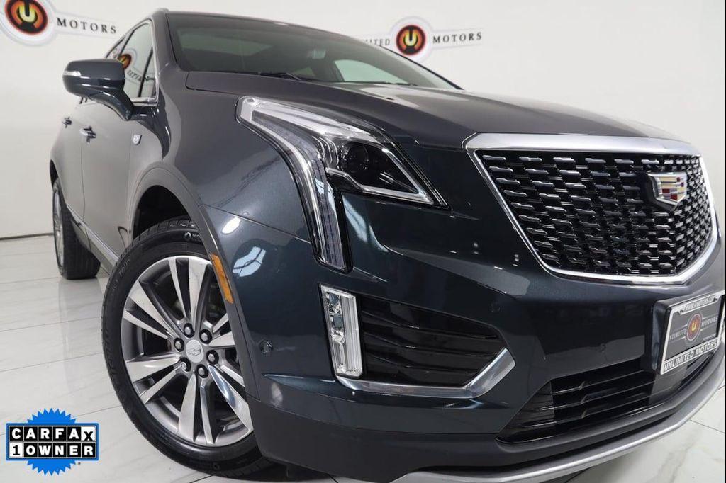 used 2022 Cadillac XT5 car, priced at $35,200