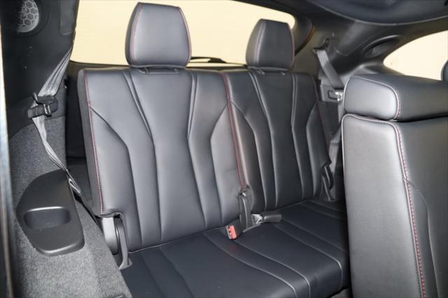 used 2022 Acura MDX car, priced at $43,992