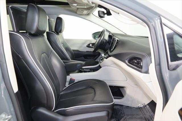used 2022 Chrysler Pacifica car, priced at $31,400