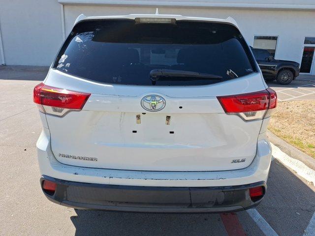 used 2019 Toyota Highlander car, priced at $25,774