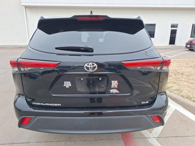 used 2022 Toyota Highlander car, priced at $36,998