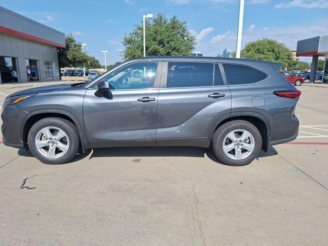 used 2023 Toyota Highlander car, priced at $36,998