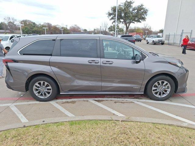 used 2021 Toyota Sienna car, priced at $29,274