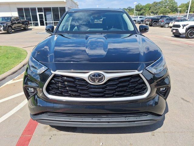 used 2023 Toyota Highlander car, priced at $34,727