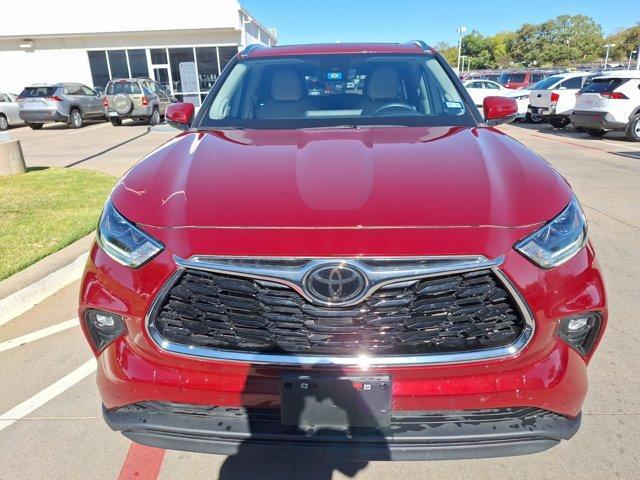 used 2023 Toyota Highlander car, priced at $44,774